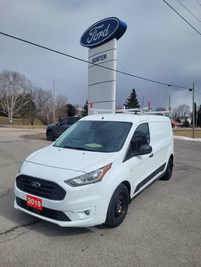 Looking for a reliable, versatile, and efficient workhorse? This 2019 Ford Transit Connect XLT is a...