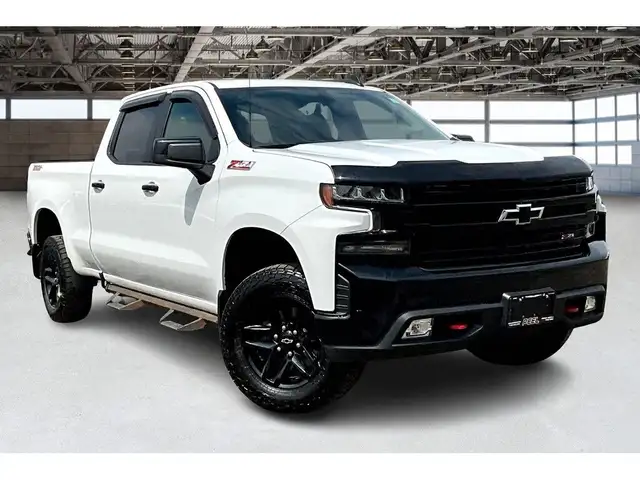 2022 Chevrolet Silverado 1500 LTD LT Trail Boss | 5.3L V8 | Line in Cars & Trucks in Mississauga / Peel Region - Image 12