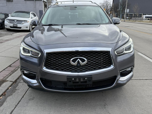 2017 Infiniti QX60 AWD 4dr in Cars & Trucks in Hamilton