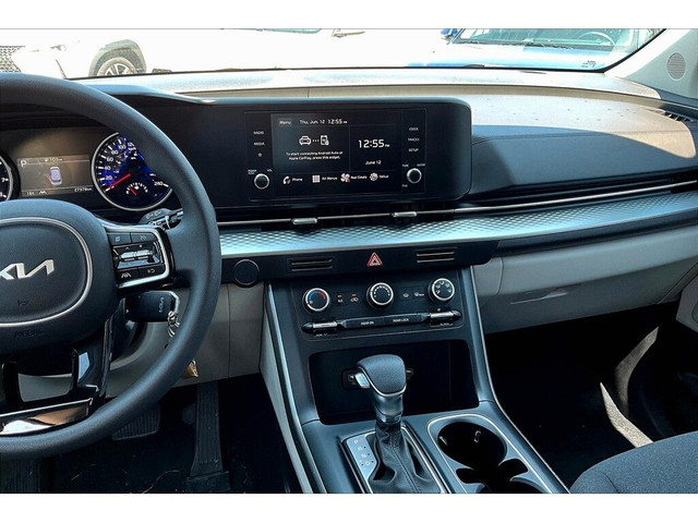 2024 Kia Carnival LX in Cars & Trucks in Barrie - Image 3