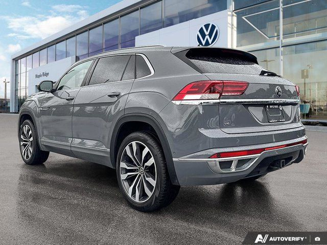 2021 Volkswagen Atlas Cross Sport Execline | R-Line Package in Cars & Trucks in Tricities/Pitt/Maple - Image 3