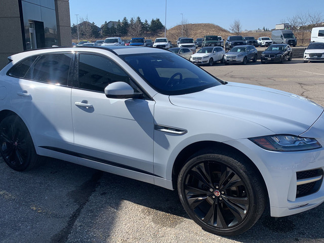  2019 Jaguar F-PACE R-Sport 30T, AWD, R-SPORT, LEATHER, SUNROOF, in Cars & Trucks in Stratford - Image 3