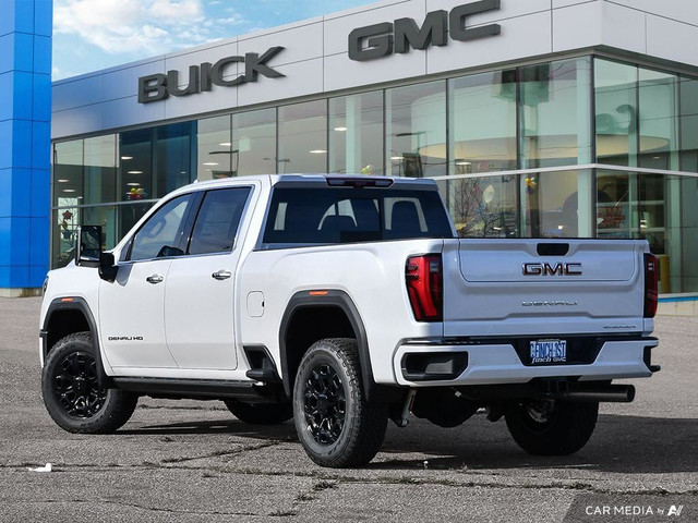 2025 GMC Sierra 2500HD Denali in Cars & Trucks in London - Image 4
