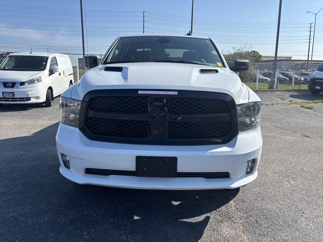 2021 Ram 1500 Classic EXPRESS**4X4**CREW**HEMI**8.4 in Cars & Trucks in Mississauga / Peel Region - Image 2
