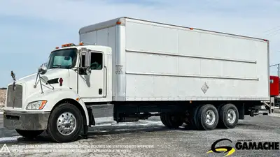 Heavy truck / Camion lourd - # STOCK: PUB-405 2017 KENWORTH T370 CAMION FOURGON AVEC HAYON ÉLÉVATEUR...