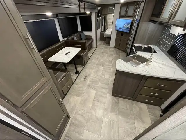 2022 DUTCHMEN KODIAK ULTRA-LITE 289BHSL - FAMILY CAMPING TRIP!  in Cargo & Utility Trailers in Dartmouth - Image 10
