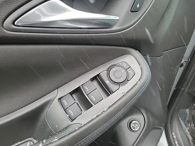 2025 Buick Encore GX Sport Touring in Cars & Trucks in Markham / York Region - Image 12