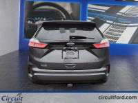 Le Ford Edge ST-Line 2022, construit au Canada, offre une tenue de route exceptionnelle, un confort... (image 3)