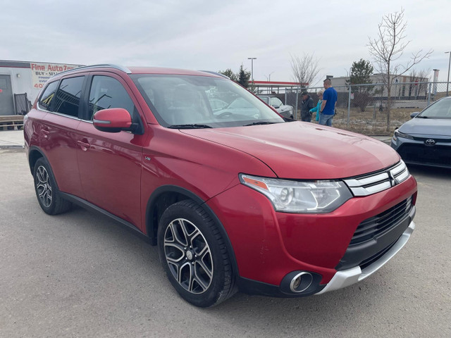 2015 Mitsubishi Outlander AWD 7-PASSENGERS :: CLEAN CARFAX REPOR in Cars & Trucks in Calgary - Image 3