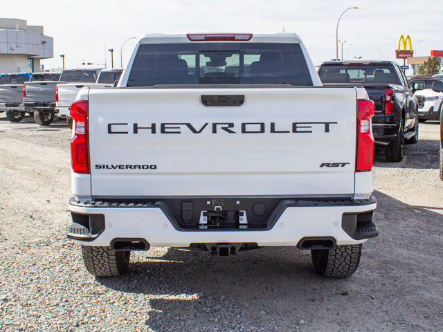  2024 Chevrolet Silverado 1500 RST 6.2L Gas dans Autos et camions  à Ville d’Edmonton - Image 4