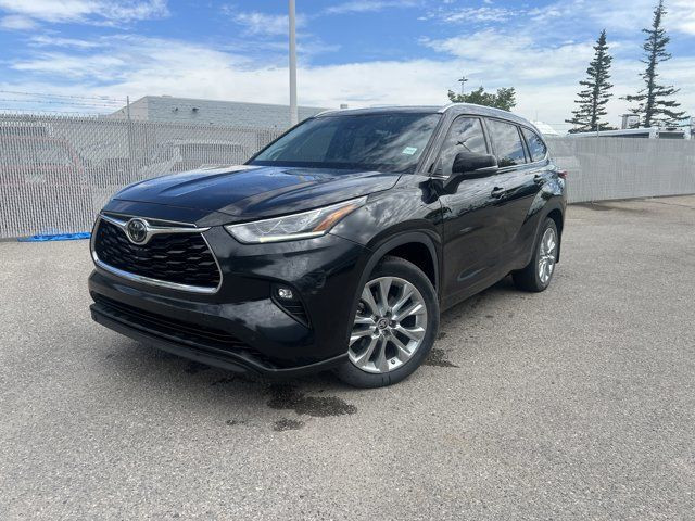 2021 Toyota Highlander LIMITED / PANO ROOF / LEATHER / NAV / 1 in Cars & Trucks in Calgary