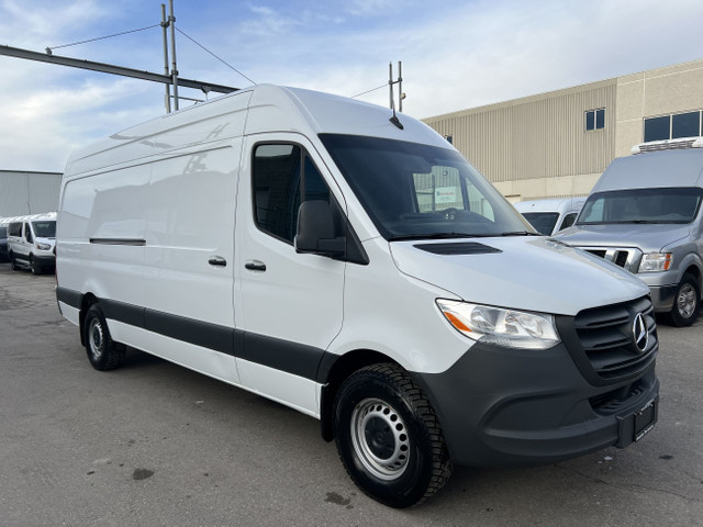 2023 Mercedes-Benz Sprinter Van Sprinter 2500 - CARGO-170 WB in Cars & Trucks in Oakville / Halton Region - Image 2