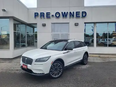The 2021 Lincoln Corsair Reserve is a premium compact SUV that combines refined comfort, advanced te...
