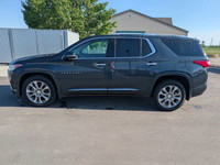 The 2019 Chevrolet Traverse Premier is a sophisticated and spacious mid-size SUV, offering a comfort... (image 4)