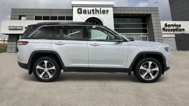 2023 Jeep Grand Cherokee 4xe 4DR 4WD in Cars & Trucks in Winnipeg - Image 4