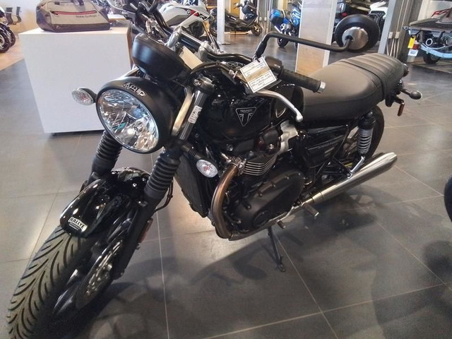 2024 Triumph SPEED TWIN 900 in Street, Cruisers & Choppers in Moncton - Image 2