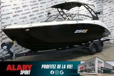See Dealer Website for Details. 2023 Yamaha 252XE BATEAU À JET Engine: 1,8L X 2