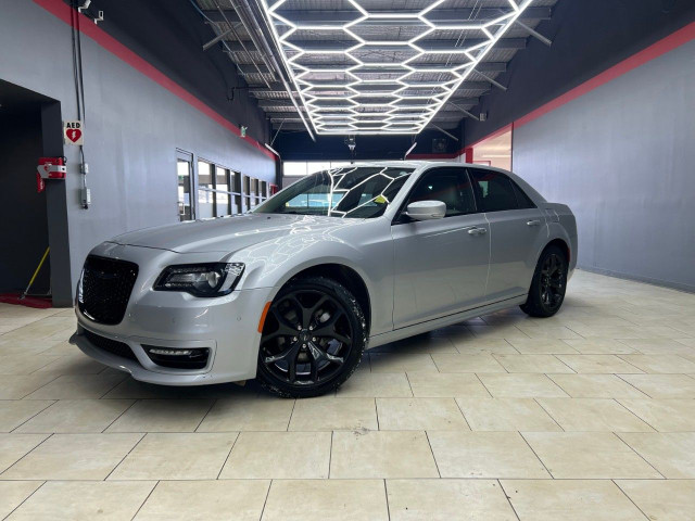 2022 Chrysler 300 in Cars & Trucks in Edmonton