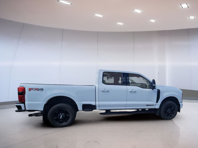 Ford Super Duty F-250 SRW XLT 2023 in Cars & Trucks in Medicine Hat - Image 2