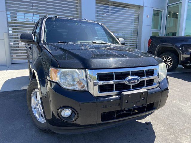 2012 Ford Escape XLT in Cars & Trucks in Calgary