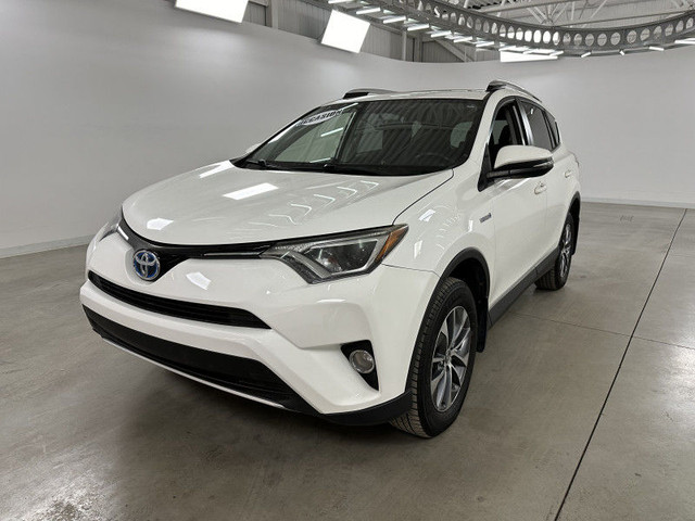 2016 TOYOTA RAV4 HYBRID XLE 4WD-I TOIT*CAMERA*SIEGES CHAUFFANTS* in Cars & Trucks in Laval / North Shore - Image 2