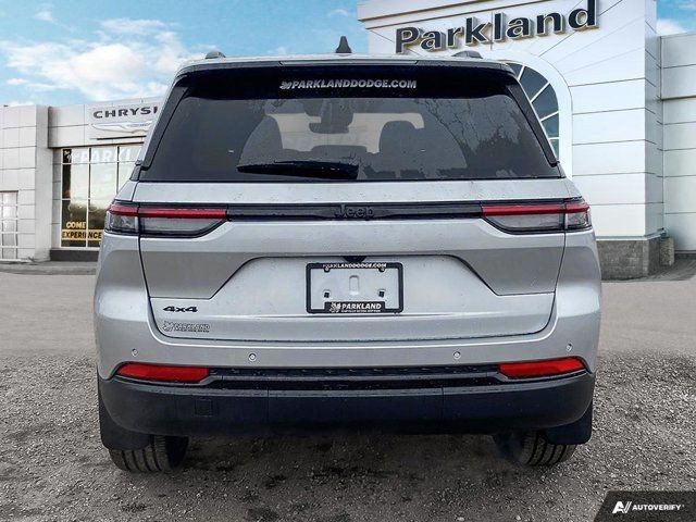 2024 Jeep Grand Cherokee Altitude 4x4 Sunroof Nav Capable in Cars & Trucks in St. Albert - Image 4