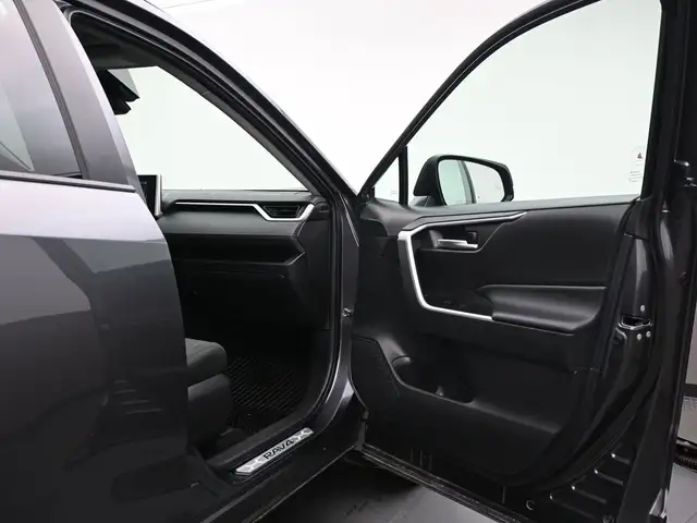 2023 Toyota RAV4 XLE in Cars & Trucks in City of Halifax - Image 26