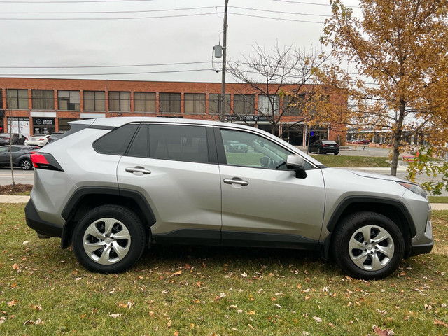 2022 Toyota RAV4 LE AWD REAR VIEW CAMERA LTA BSM in Cars & Trucks in City of Toronto - Image 4