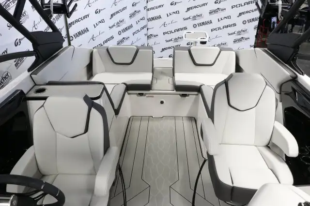 2023 Yamaha 252XE BATEAU À JET in Powerboats & Motorboats in Ottawa - Image 10