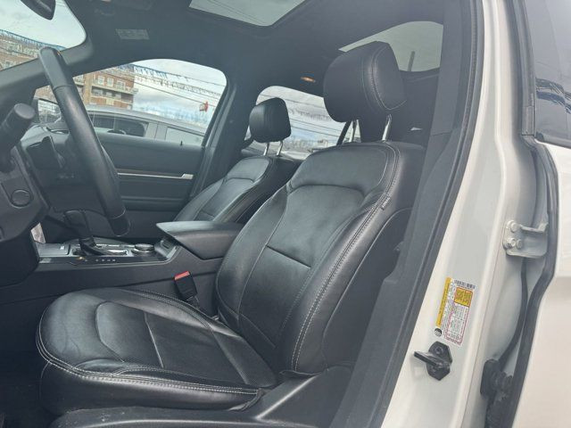 2017 Ford Explorer Limited 4x4 Sunroof Nav Heated Leather Third in Cars & Trucks in Edmonton - Image 4