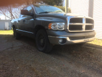 2005 Dodge Ram 1500 SLT à propulsion, 161 600 km, 4 portes. Prendrais échange.