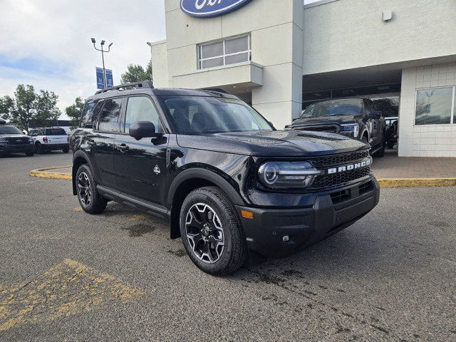 2025 Ford Bronco Sport OUTER BANKS | TECH PKG | POWER MOONROOF | in Cars & Trucks in Calgary - Image 2