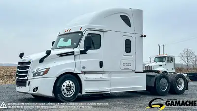 Heavy truck - # STOCK: C-904982 2019 FREIGHTLINER CASCADIA PT126SLP CAMION CONVENTIONNEL AVEC COUCHE...