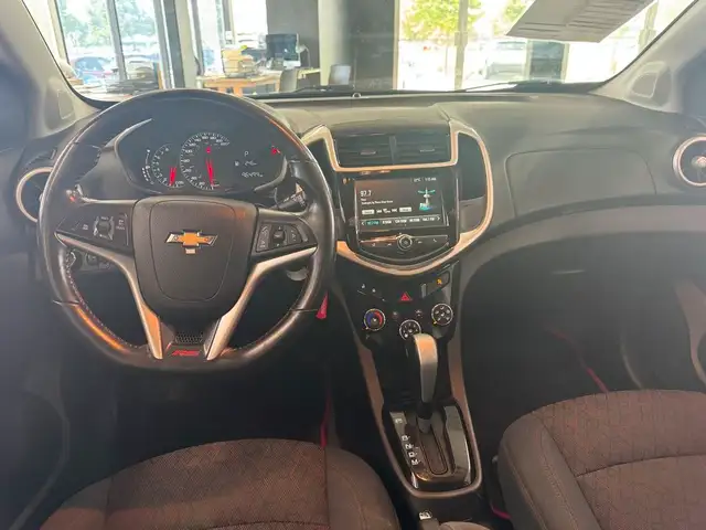 2017 Chevrolet Sonic 5dr HB Auto LT in Cars & Trucks in Longueuil / South Shore - Image 15