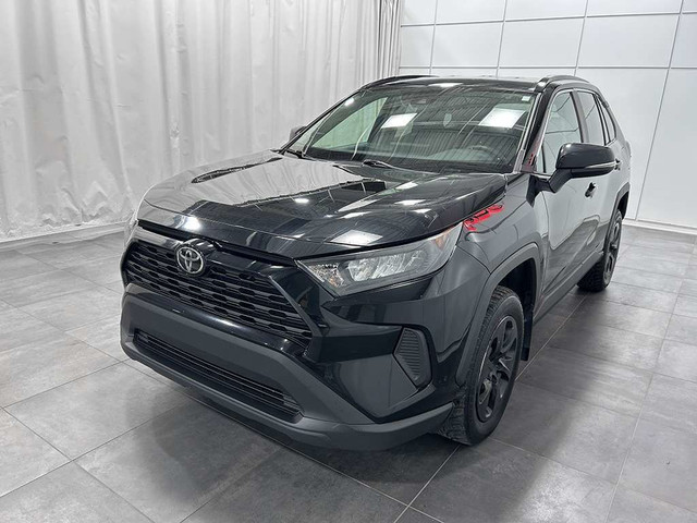 2021 Toyota RAV4 LE - SIEGES CHAUFFANTS - BLUETOOTH in Cars & Trucks in Québec City - Image 3