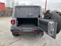 One Owner Trade In**Jeep**Wrangler**Rubicon**Unlimited**4x4**2.0L**Automatic**Leather Seats**8.4 Tou... (image 9)