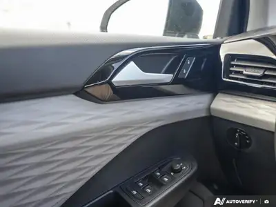 2024 Volkswagen Taos Trendline | AWD | HEATED STEERING | NO, View more