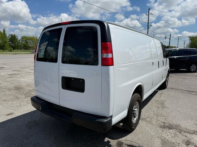 2021 Chevrolet Express Cargo Van 2500 4.3L CERTIFIED in Cars & Trucks in London - Image 3