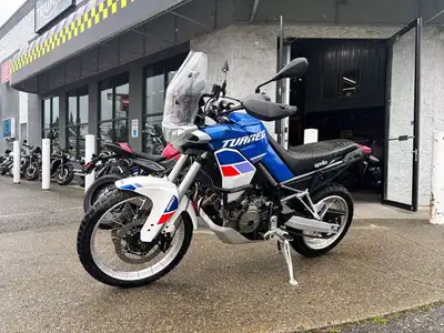 SW motech crash bars 1st service done. NOW AVAILABLE AT INTERNATIONAL MOTORSPORTS CHILLIWACK! Used A...