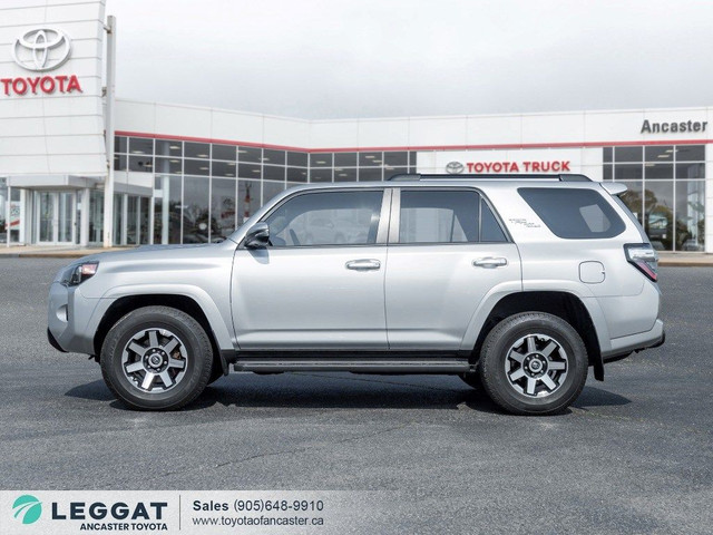 2020 Toyota 4Runner 4WD in Cars & Trucks in Hamilton - Image 3