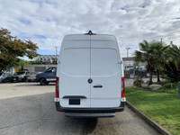 2019 Mercedes Zanotti Reefer 170in.wb Extended Zanotti Z380S-F Freezer Partition Plug-in Power Paddl... (image 8)