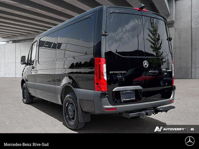 2025 Mercedes-Benz Sprinter 2500 144 Wheelbase Standard Roof RWD in Cars & Trucks in Longueuil / South Shore - Image 3