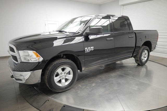2022 Ram 1500 Classic SLT in Cars & Trucks in Calgary - Image 4
