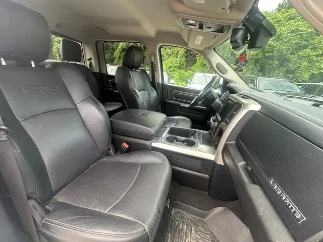 2017 RAM 1500 Laramie PREMIUM LEATHER | HEATED/VENTILATED SEA... in Cars & Trucks in London - Image 13