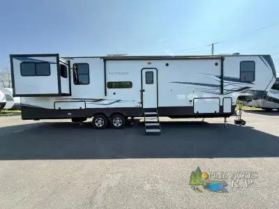 Keystone Montana High Country fifth wheel 373RD highlights: Elevated Rear Den Dual-Sink Vanity Coffe...
