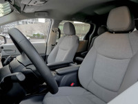 Visit our dealership to explore the recent trade-in of the 2024 TOYOTA SIENNA HYBRID LE. This except... (image 9)