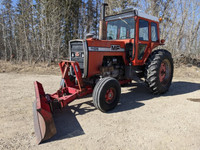 1974 Massey Ferguson 2WD Tractor 1105