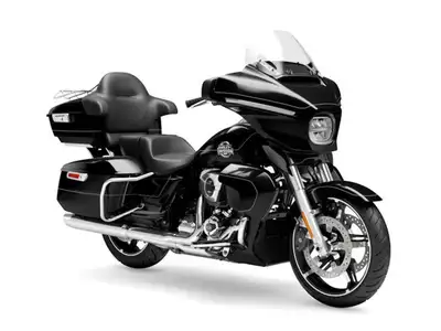 Talk with us about financing - trade up to your dream! 2025 Harley-Davidson Street Glide Ultra Featu...