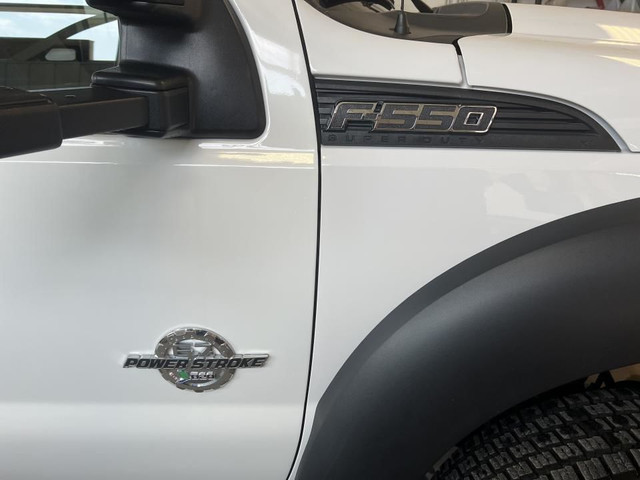 2015 Ford F-550 Cab ord 2RM empat 165po cab à essieu 84p Ford Su in Cars & Trucks in Longueuil / South Shore - Image 4