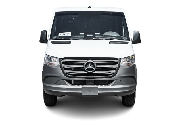 2025 Mercedes-Benz Sprinter 2500 144 Wheelbase High Roof RWD in Cars & Trucks in City of Montréal - Image 2